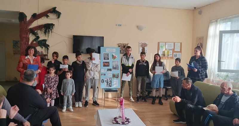 В ПАМЕТ НА АПОСТОЛА НА СВОБОДАТА ДЕЦАТА НА ЦНСТДБУ ГРАД ЛЕВСКИ ОРГАНИЗИРАХА И ПРЕДСТАВИХА ЛИТЕРАТУРНО-МУЗИКАЛНА ПРОГРАМА